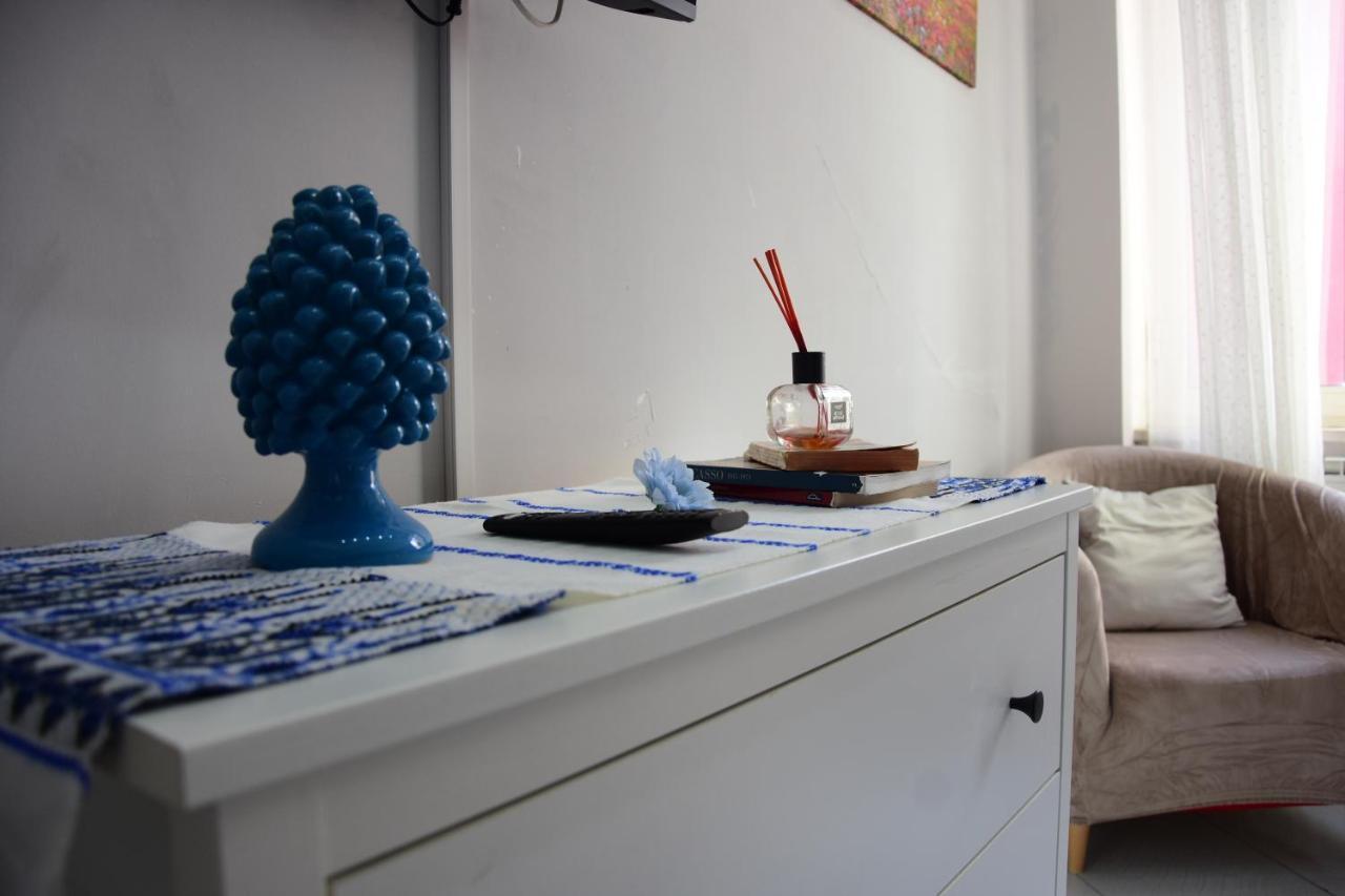 Scugnizzella Holiday House Appartement Napels Buitenkant foto