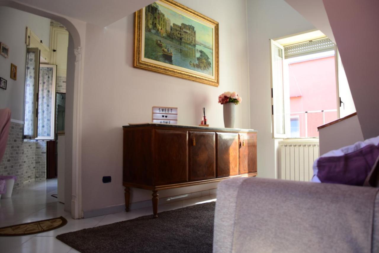 Scugnizzella Holiday House Appartement Napels Buitenkant foto