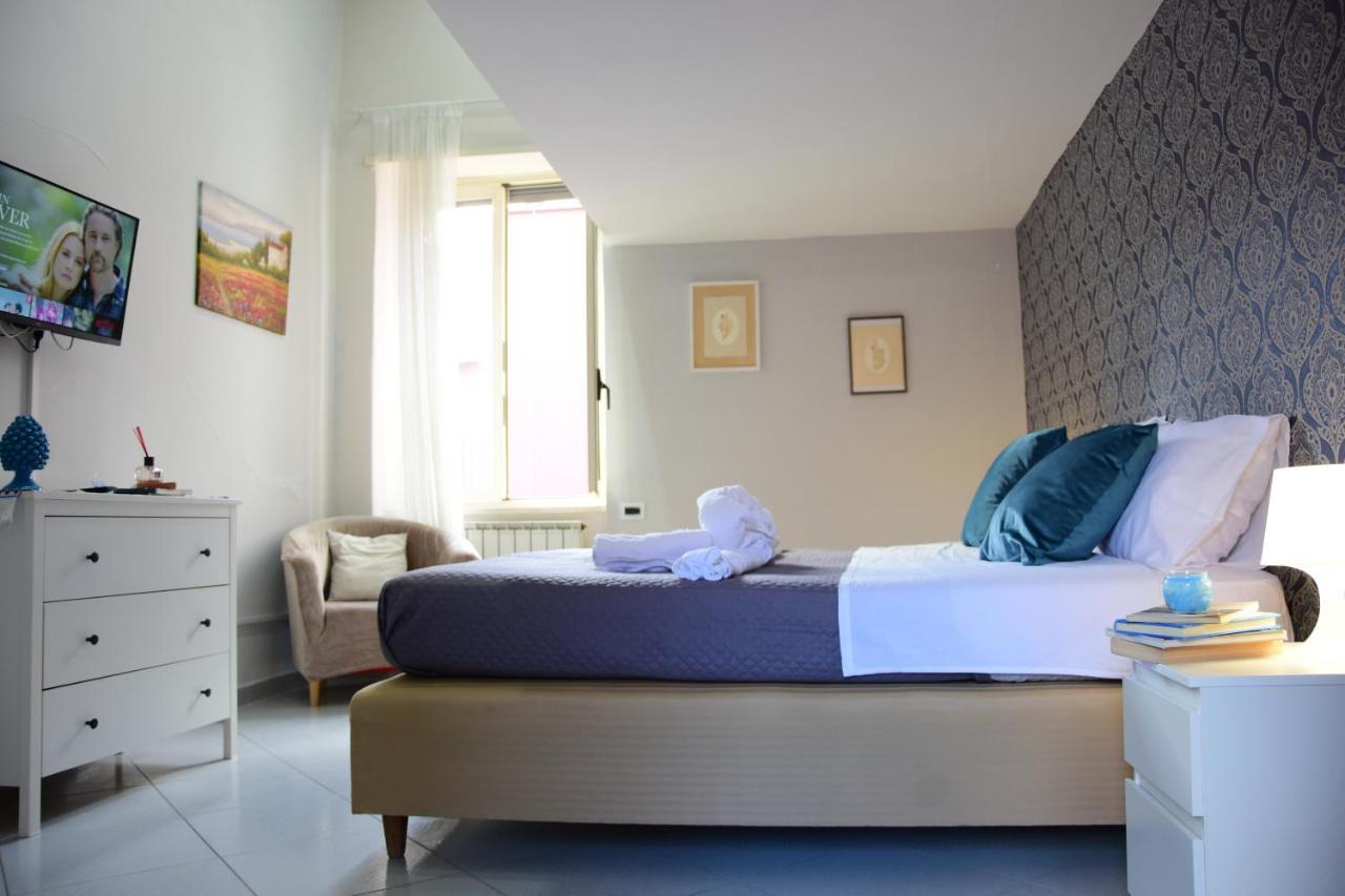 Scugnizzella Holiday House Appartement Napels Buitenkant foto